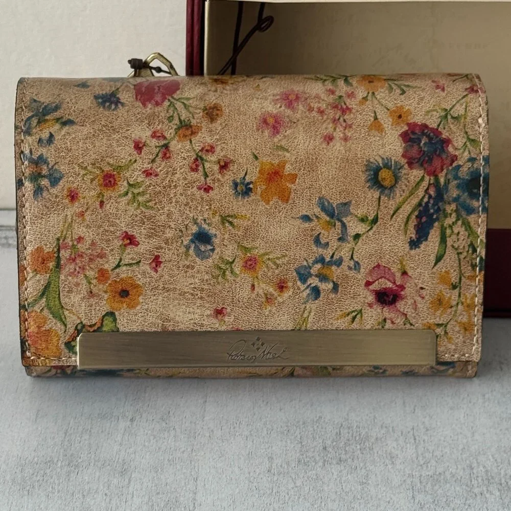 PATRICIA NASH Cametti floral leather RFID trifold wallet Prairie Rose Tan Red